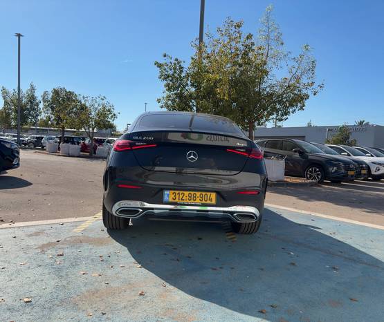 מרצדס GLC COUPE 2026 -  מבט אחורי 