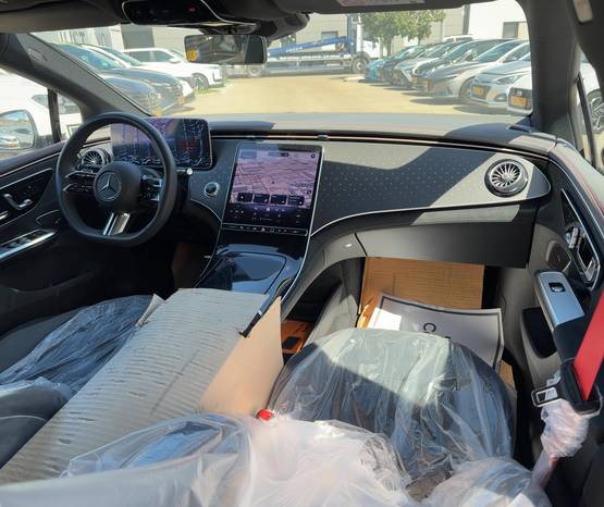 מרצדס EQE 2024 -  תא המטען
