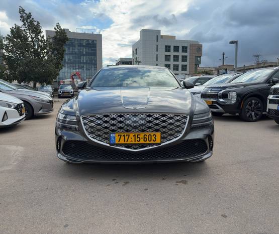 יונדאי GENESIS  G80 2024 -  מבט קדמי 