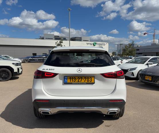 מרצדס GLA 2022 -  מבט אחורי 