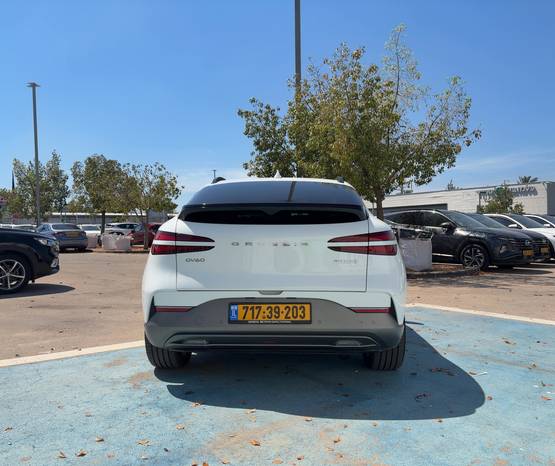 GENESIS GV60 2025 -  מבט אחורי 