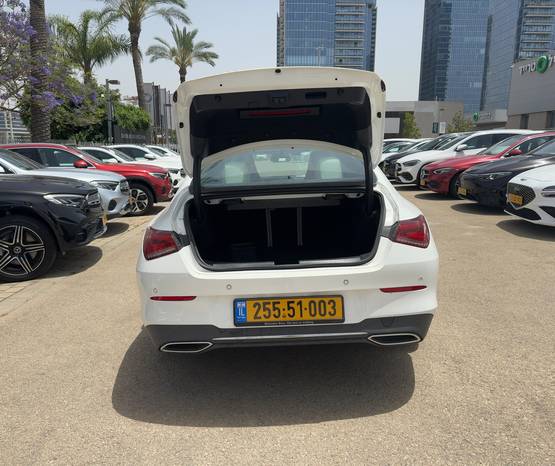 מרצדס CLA 2023 -  תא המטען
