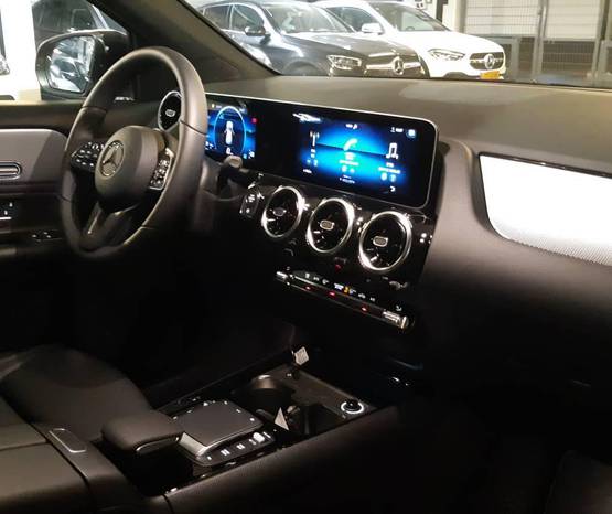 מרצדס New GLA 2020 -  פנים הרכב 