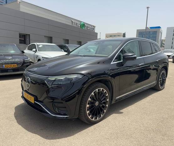 מרצדס EQS SUV 2024 -  מבט צדדי 
