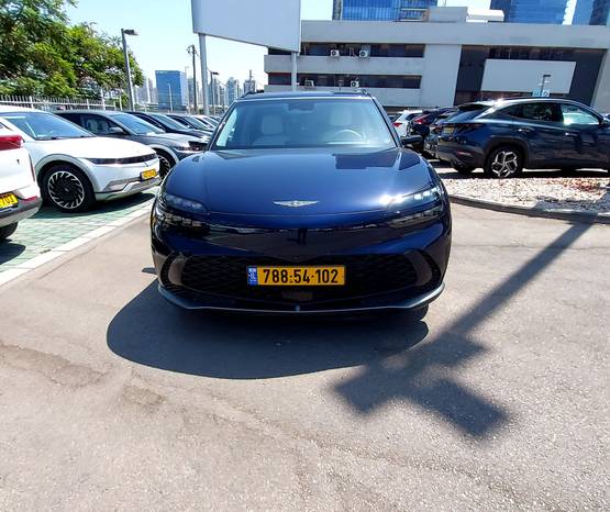 GENESIS GV60 2023 -  מבט קדמי 