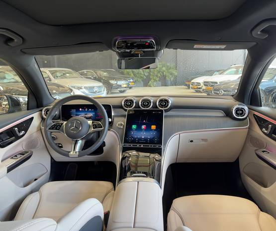 מרצדס GLC COUPE 2026 -  פנים הרכב 