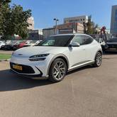 מבט צדדי לבן 2025GENESIS GV60