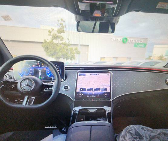 מרצדס EQE SUV 2024 -  פנים הרכב 