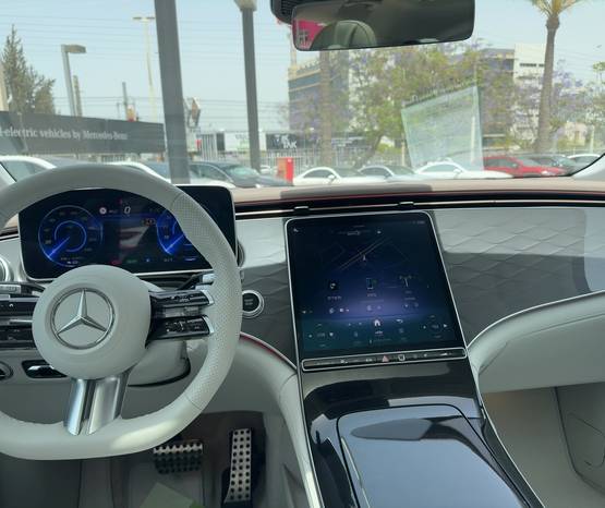 מרצדס EQS SUV 2024 -  פנים הרכב 