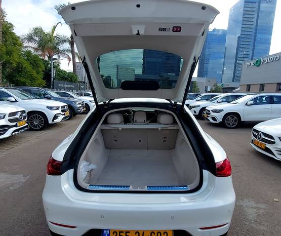 מרצדס A-Class 2024 -  תא המטען
