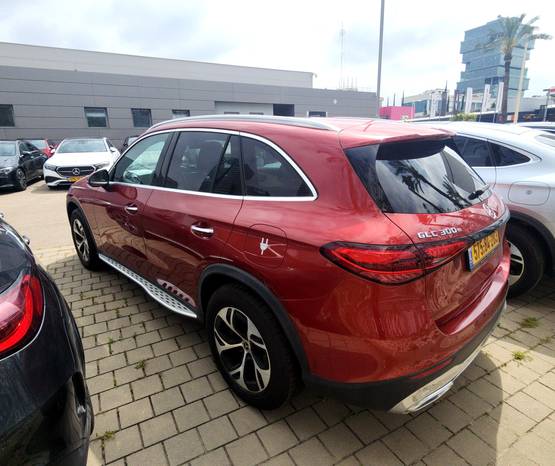 מרצדס GLC 2024 -  מבט אחורי 