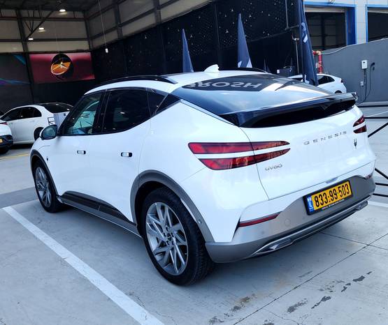 GENESIS GV60 2025 -  מבט אחורי 