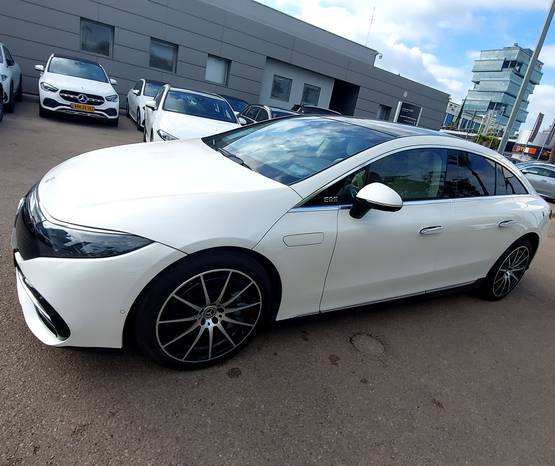 מרצדס A-Class 2024 -  מבט צדדי 