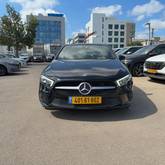 מבט צדדי שחור 2021מרצדס A-Class