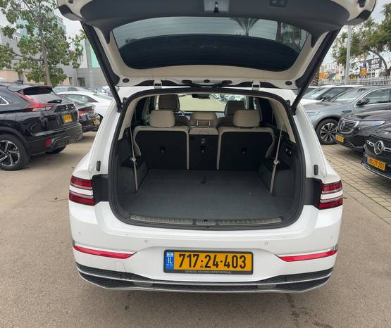 GENESIS GV80 2025 -  תא המטען
