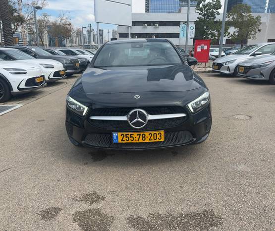 מרצדס A-Class 2023 -  מבט קדמי 