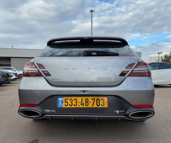 GENESIS G70 2024 -  מבט אחורי 