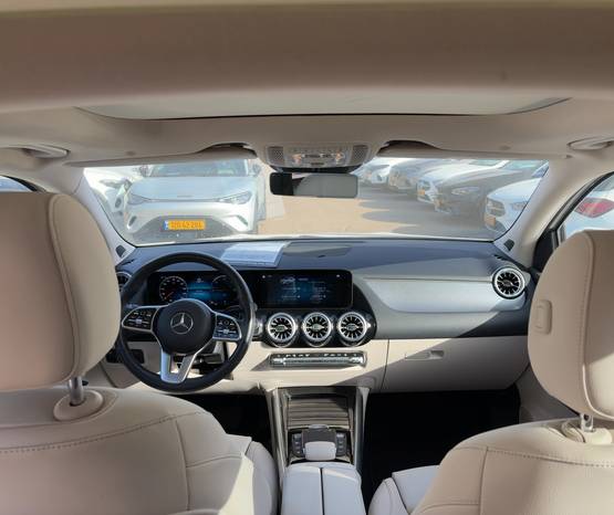 מרצדס EQA 2022 -  פנים הרכב 