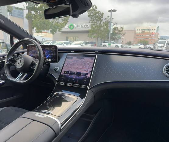 מרצדס EQE 2023 -  פנים הרכב 