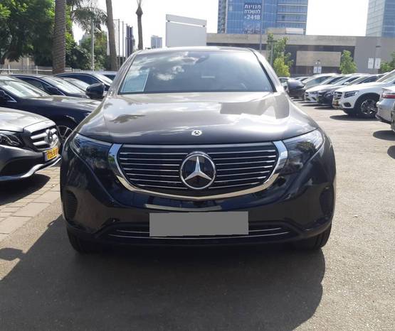 מרצדס EQC 2021 -  מבט קדמי 