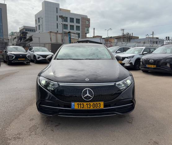 מרצדס EQS 2022 -  מבט קדמי 