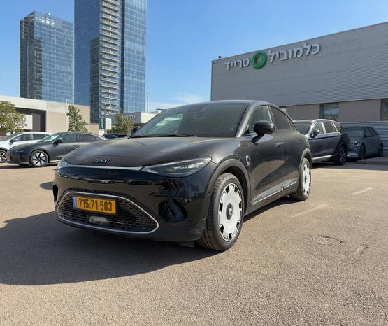 סמארט HASHTAG THREE 2024 -  מבט צדדי 