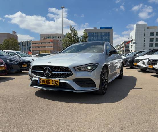 מרצדס CLA 2022 -  מבט קדמי 