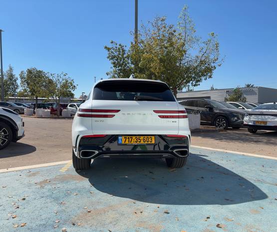 GENESIS GV70 2026 -  מבט אחורי 