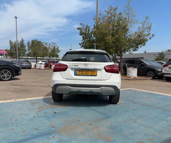 מרצדס GLA (H156) 2019 -  מבט אחורי 