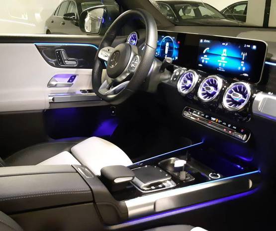 מרצדס GLB 2020 -  פנים הרכב 