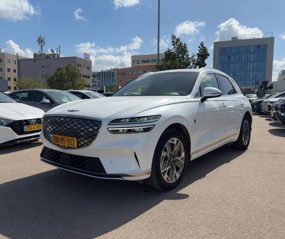 GENESIS GV70 EV 2023 -  מבט צדדי 