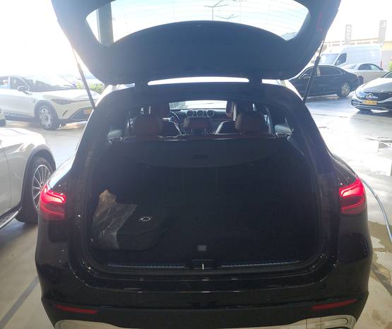 מרצדס GLC 2023 -  תא המטען
