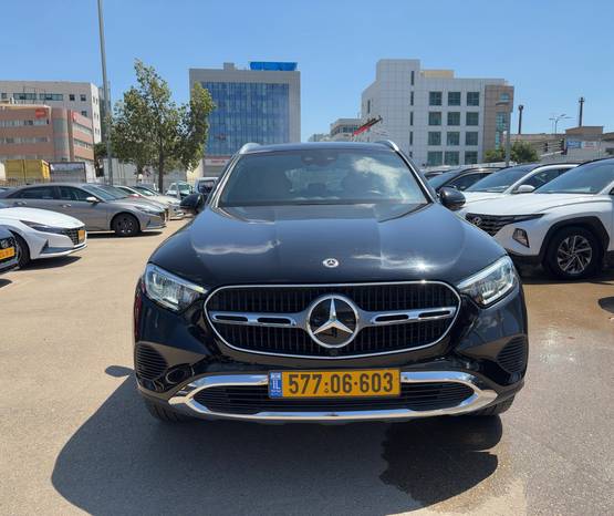 מרצדס GLC 2024 -  מבט צדדי 