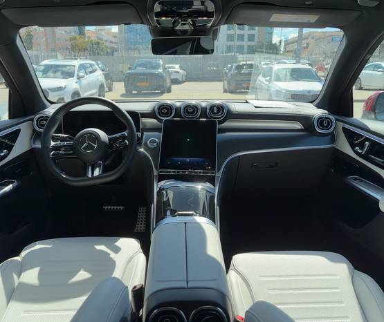 מרצדס GLC 2024 -  פנים הרכב 