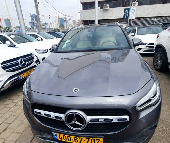 מרצדס GLA 2021 -  מבט קדמי 