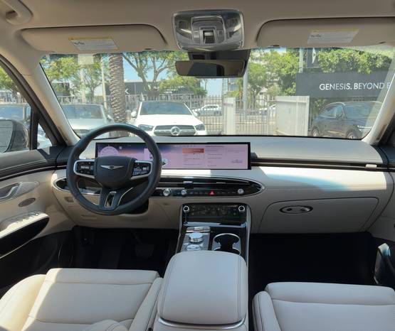 GENESIS GV70 2026 -  פנים הרכב 