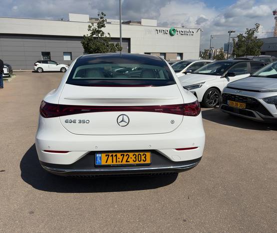 מרצדס EQE 2024 -  מבט אחורי 