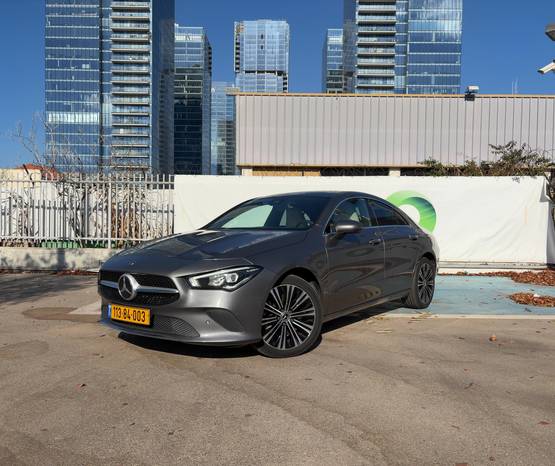 מרצדס CLA 2022 -  מבט צדדי 