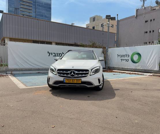 מרצדס GLA (H156) 2019 -  מבט קדמי 