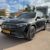 מבט צדדי שחור 2024מרצדס EQB