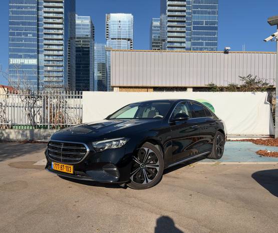 מרצדס E-Class (W214) 2026 -  מבט צדדי 