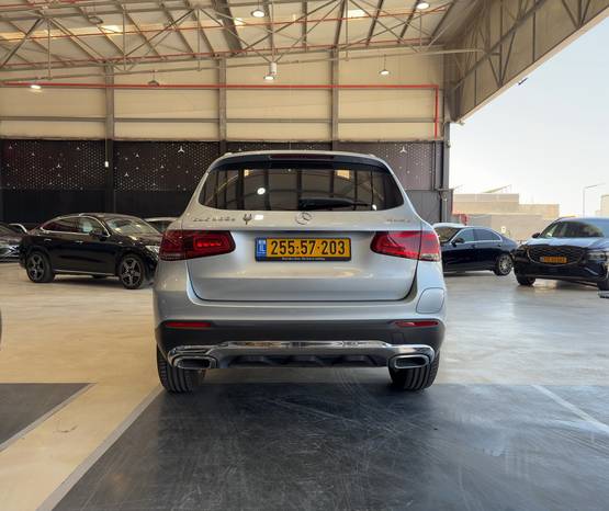 מרצדס GLC (X253) 2023 -  מבט אחורי 