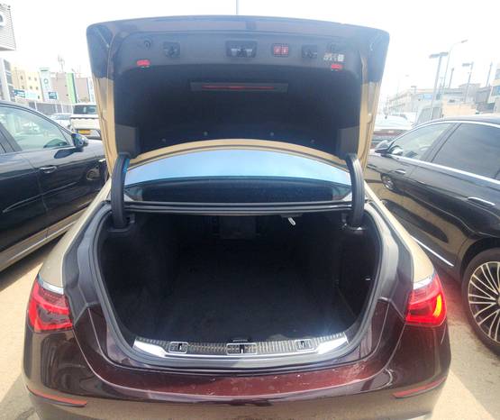 מרצדס S-Class 2024 -  תא המטען
