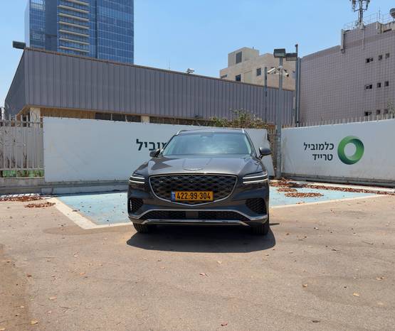 GENESIS GV70 2026 -  מבט קדמי 