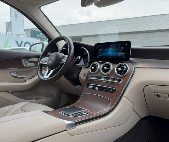 מרצדס GLC (X253) 2020 -  תא המטען
