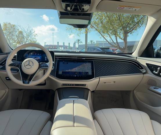 מרצדס E-Class (W214) 2026 -  פנים הרכב 