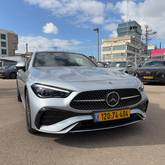 מבט צדדי כסף מטאלי 2025מרצדס CLE Coupe