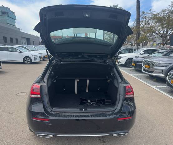 מרצדס A-Class 2023 -  תא המטען
