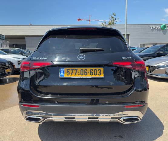 מרצדס GLC 2024 -  מבט אחורי 