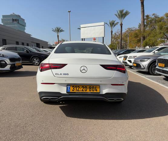 מרצדס CLA 2025 -  תא המטען
